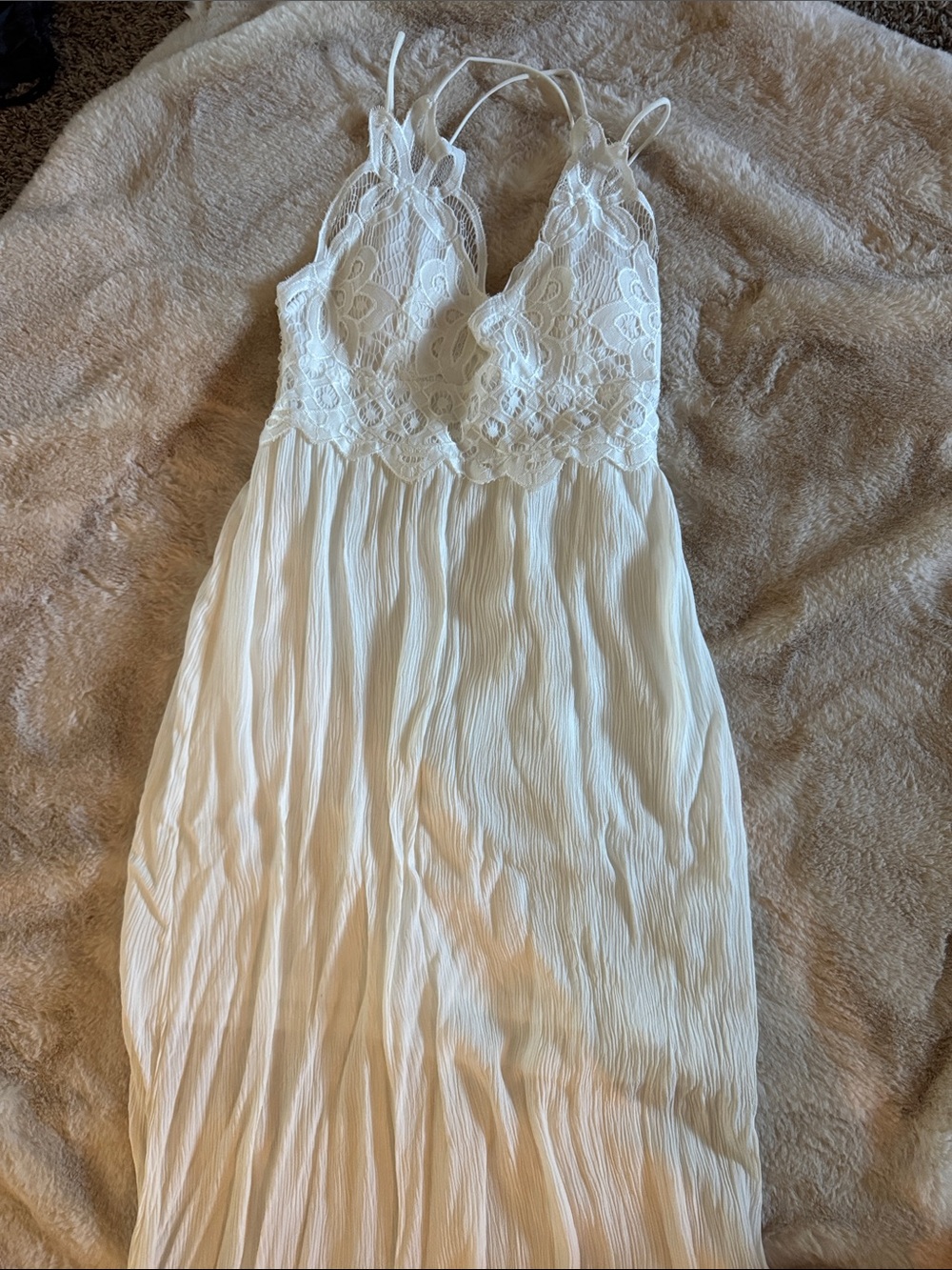 Delicate White Lace-Top Pleated Chemise